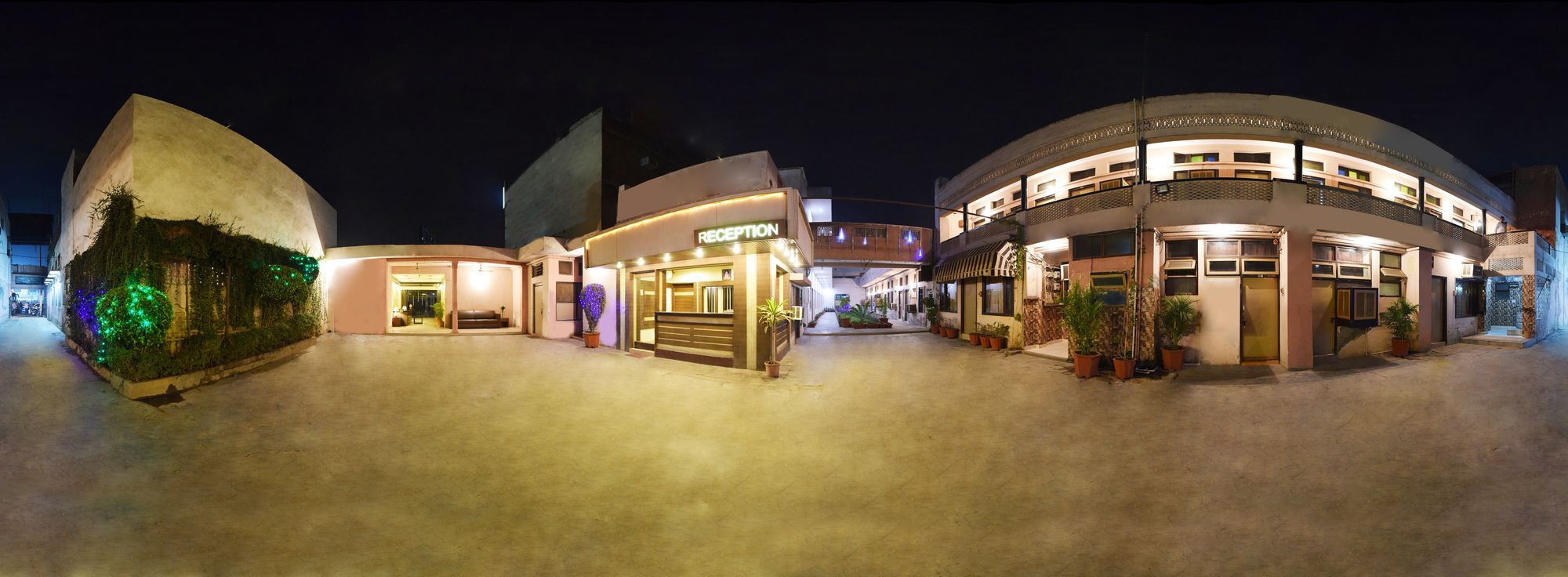 โรงแรมพาเลซ อัมริตสา ภายนอก รูปภาพ